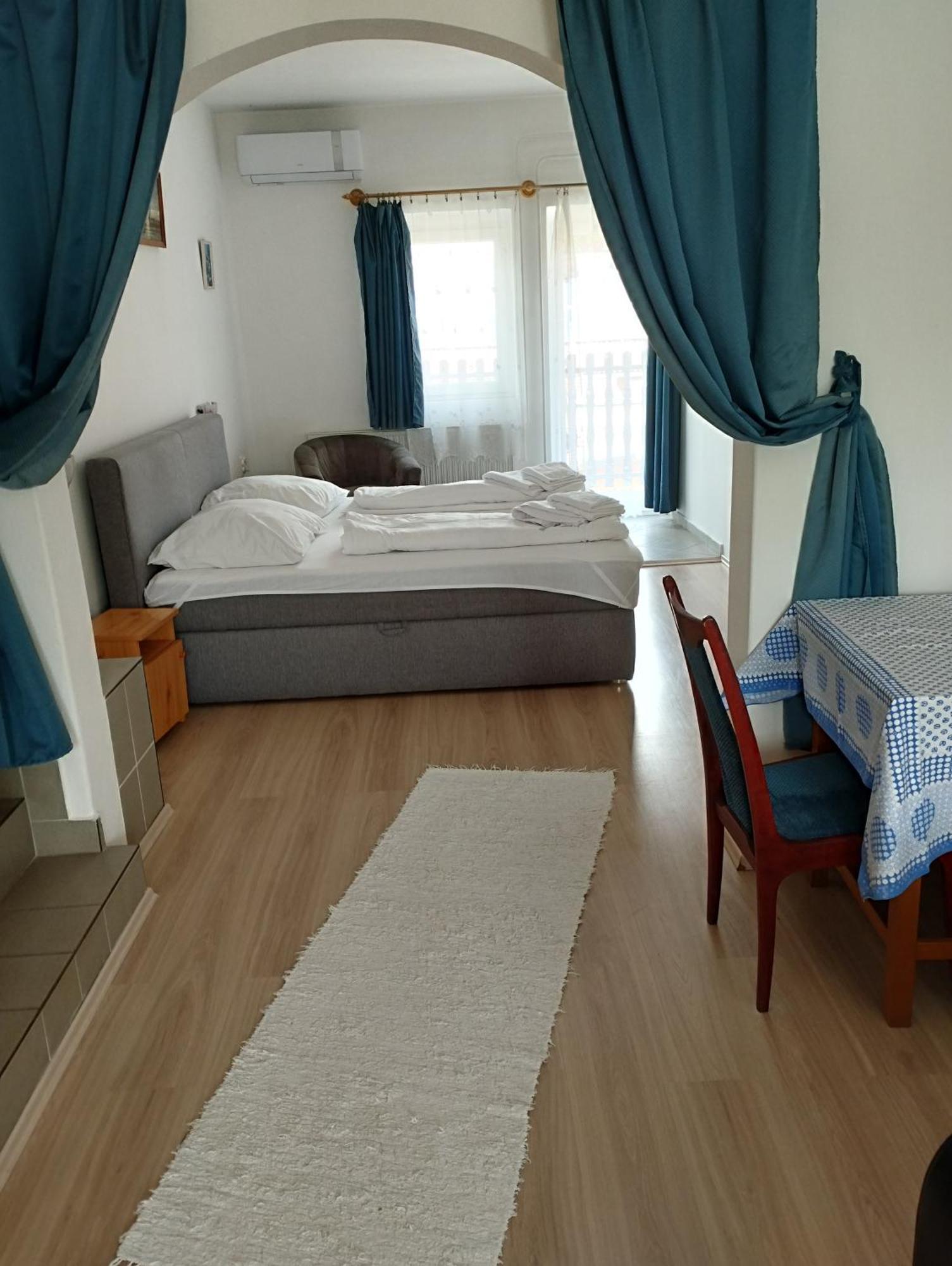 Hotel Paprika Vendeghaz Harkány Zewnętrze zdjęcie